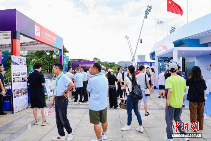 2025广州黄埔国际网球公开赛正式开幕，全球多国